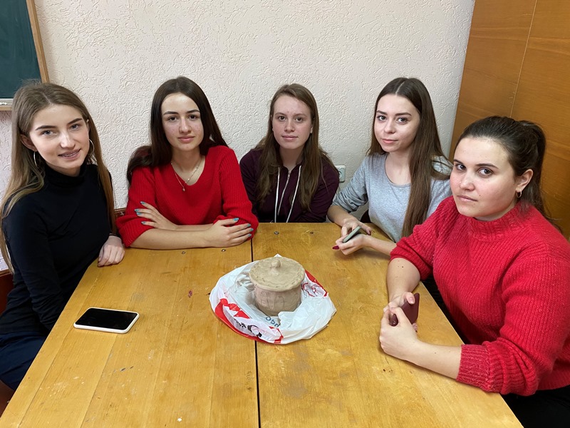 У розпалі роботи